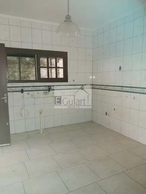 Sobrado com 3 quartos à venda, 270m2 em Niterói, Canoas - RS - imagem 9 Foto 9 de Sobrado com 3 quartos à venda, 270m2 em Niterói, Canoas - RS