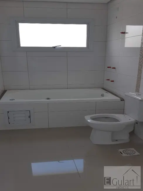 Apartamento com 3 quartos à venda e para alugar, 170m2 em Centro, Canoas - RS - imagem 4 Foto 4 de Apartamento com 3 quartos à venda e para alugar, 170m2 em Centro, Canoas - RS