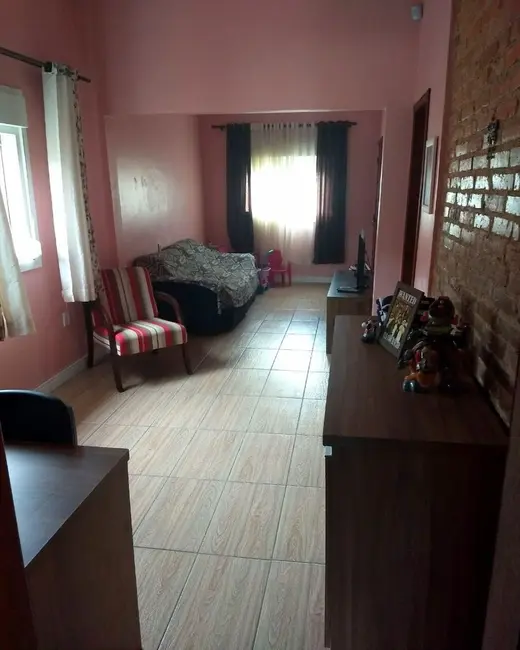 Casa com 2 quartos à venda, 111m2 em Rio Branco, Canoas - RS - imagem 7 Foto 7 de Casa com 2 quartos à venda, 111m2 em Rio Branco, Canoas - RS