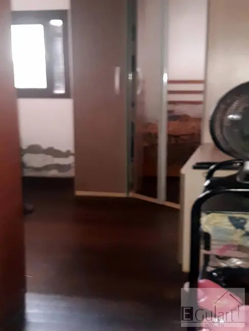 Casa com 3 quartos à venda, 180m2 em Canoas - RS - imagem 7 Foto 7 de Casa com 3 quartos à venda, 180m2 em Canoas - RS