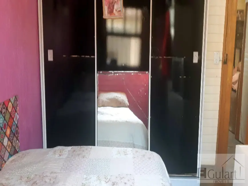 Casa com 2 quartos à venda, 85m2 em Canoas - RS - imagem 5 Foto 5 de Casa com 2 quartos à venda, 85m2 em Canoas - RS