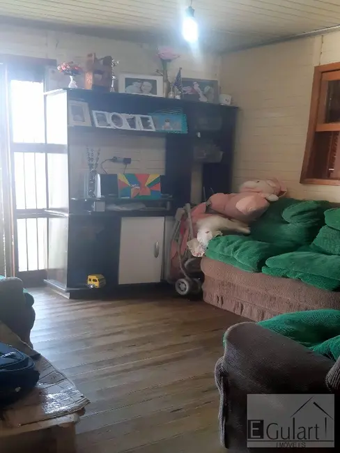 Casa com 2 quartos à venda, 85m2 em Canoas - RS - imagem 2 Foto 2 de Casa com 2 quartos à venda, 85m2 em Canoas - RS