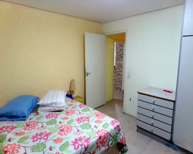 Casa com 3 quartos à venda, 84m2 em Niterói, Canoas - RS - imagem 7 Foto 7 de Casa com 3 quartos à venda, 84m2 em Niterói, Canoas - RS