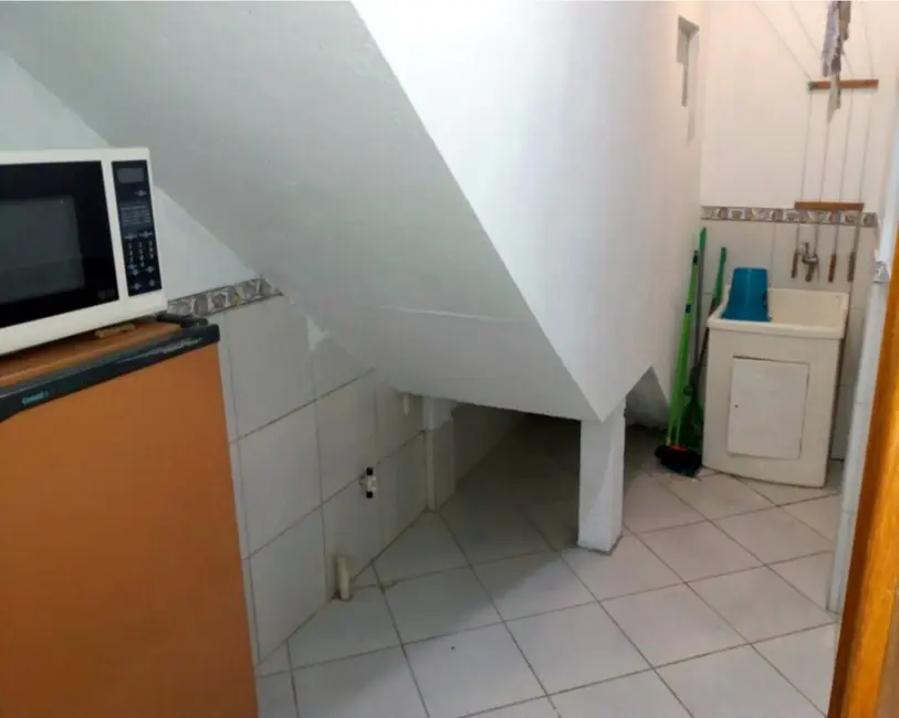 Casa com 3 quartos à venda, 250m2 em Mato Grande, Canoas - RS - imagem 4 Foto 4 de Casa com 3 quartos à venda, 250m2 em Mato Grande, Canoas - RS