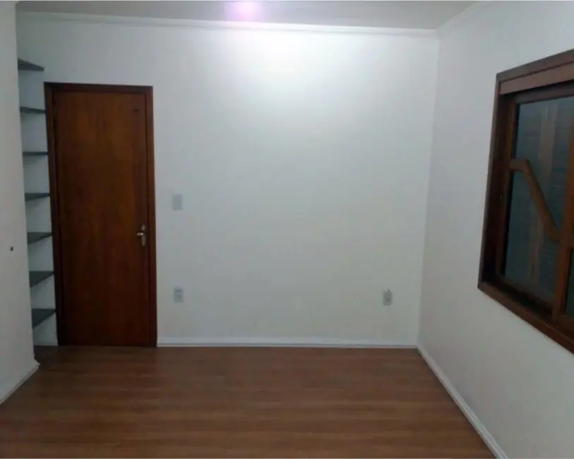 Casa com 3 quartos à venda, 250m2 em Mato Grande, Canoas - RS - imagem 9 Foto 9 de Casa com 3 quartos à venda, 250m2 em Mato Grande, Canoas - RS