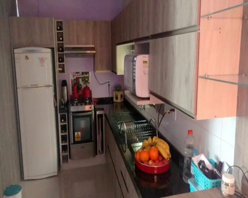Casa com 3 quartos à venda, 120m2 em Canoas - RS - imagem 5 Foto 5 de Casa com 3 quartos à venda, 120m2 em Canoas - RS