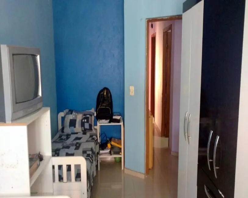 Casa com 3 quartos à venda, 120m2 em Canoas - RS - imagem 6 Foto 6 de Casa com 3 quartos à venda, 120m2 em Canoas - RS