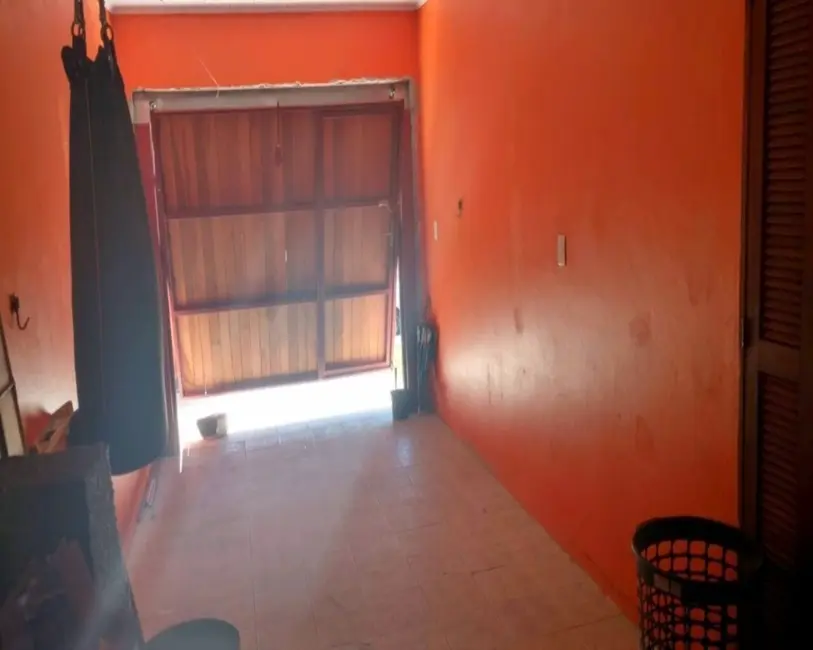 Casa com 3 quartos à venda, 120m2 em Canoas - RS - imagem 7 Foto 7 de Casa com 3 quartos à venda, 120m2 em Canoas - RS