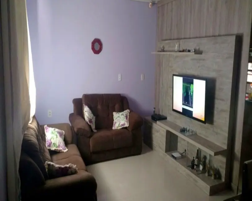 Casa com 3 quartos à venda, 120m2 em Canoas - RS - imagem 4 Foto 4 de Casa com 3 quartos à venda, 120m2 em Canoas - RS