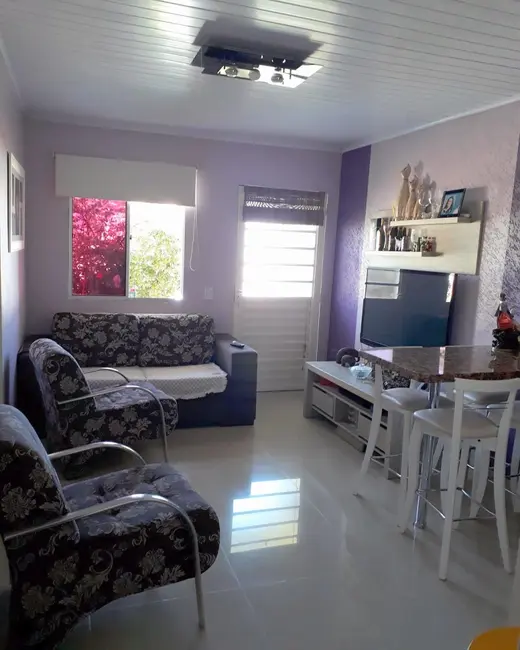 Casa com 2 quartos à venda, 52m2 em Mato Grande, Canoas - RS - imagem 6 Foto 6 de Casa com 2 quartos à venda, 52m2 em Mato Grande, Canoas - RS