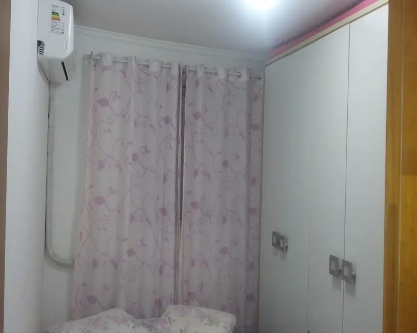 Apartamento com 2 quartos à venda, 40m2 em Olaria, Canoas - RS - imagem 5 Foto 5 de Apartamento com 2 quartos à venda, 40m2 em Olaria, Canoas - RS
