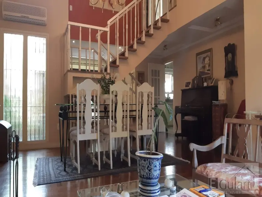 Sobrado com 3 quartos à venda, 200m2 em Canoas - RS - imagem 5 Foto 5 de Sobrado com 3 quartos à venda, 200m2 em Canoas - RS