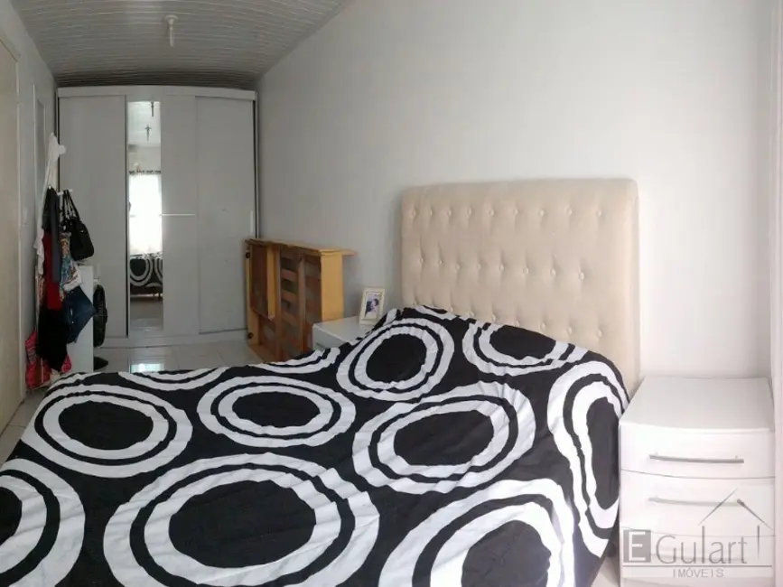 Casa com 3 quartos à venda, 114m2 em Niterói, Canoas - RS - imagem 9 Foto 9 de Casa com 3 quartos à venda, 114m2 em Niterói, Canoas - RS