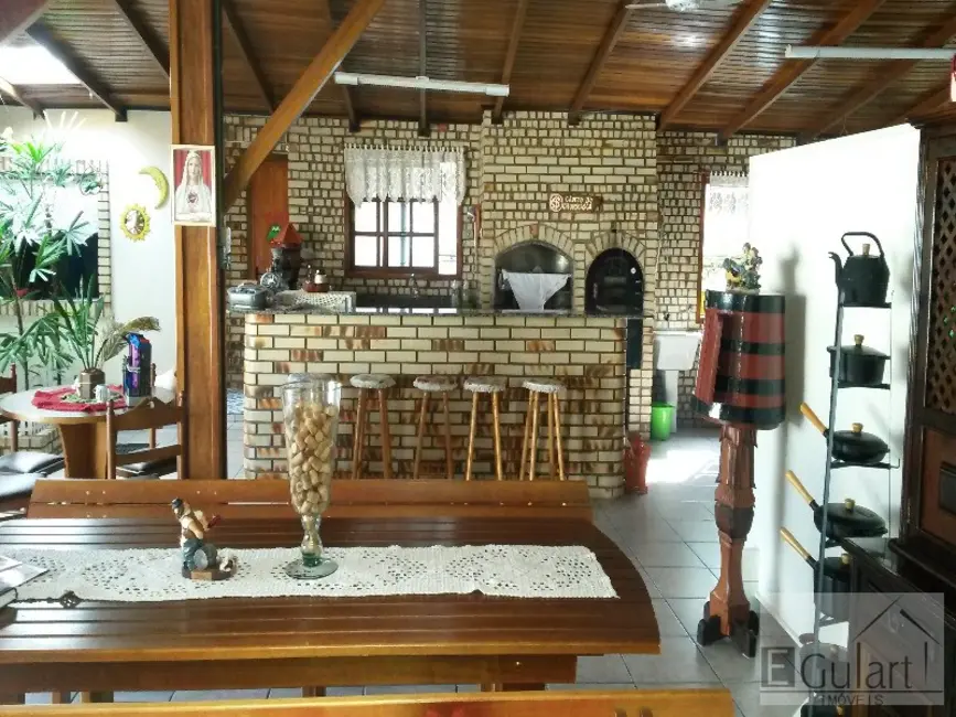 Sobrado com 4 quartos à venda, 390m2 em Harmonia, Canoas - RS - imagem 7 Foto 7 de Sobrado com 4 quartos à venda, 390m2 em Harmonia, Canoas - RS