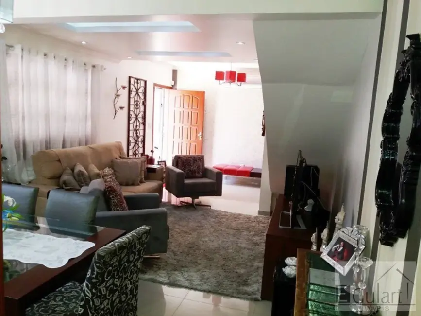 Sobrado com 2 quartos à venda, 95m2 em Nossa Senhora das Graças, Canoas - RS - imagem 7 Foto 7 de Sobrado com 2 quartos à venda, 95m2 em Nossa Senhora das Graças, Canoas - RS