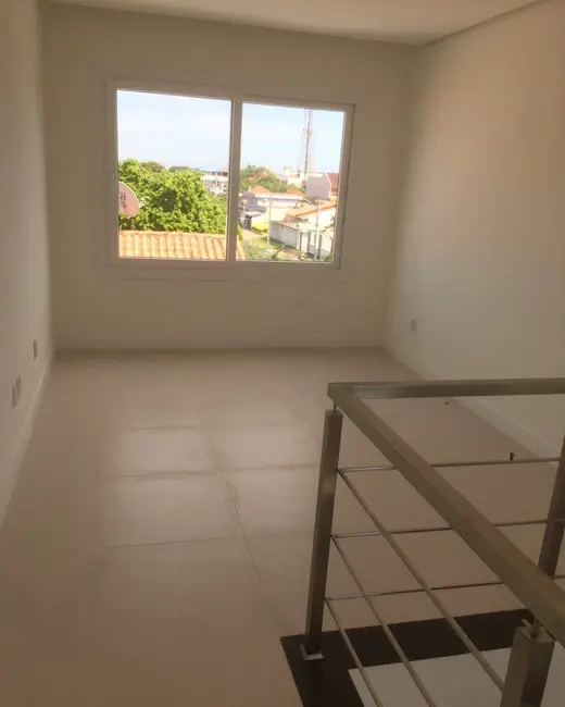 Sobrado com 2 quartos à venda em Igara, Canoas - RS - imagem 6 Foto 6 de Sobrado com 2 quartos à venda em Igara, Canoas - RS