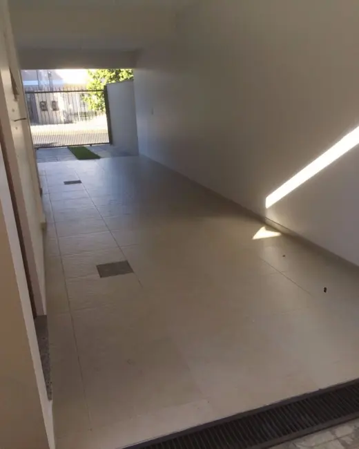 Sobrado com 3 quartos à venda, 164m2 em Nossa Senhora das Graças, Canoas - RS - imagem 3 Foto 3 de Sobrado com 3 quartos à venda, 164m2 em Nossa Senhora das Graças, Canoas - RS