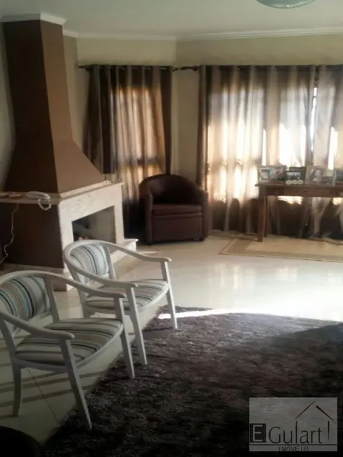 Sobrado com 3 quartos à venda, 250m2 em Canoas - RS - imagem 4 Foto 4 de Sobrado com 3 quartos à venda, 250m2 em Canoas - RS