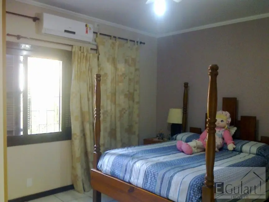 Casa com 3 quartos à venda, 320m2 em Canoas - RS - imagem 7 Foto 7 de Casa com 3 quartos à venda, 320m2 em Canoas - RS