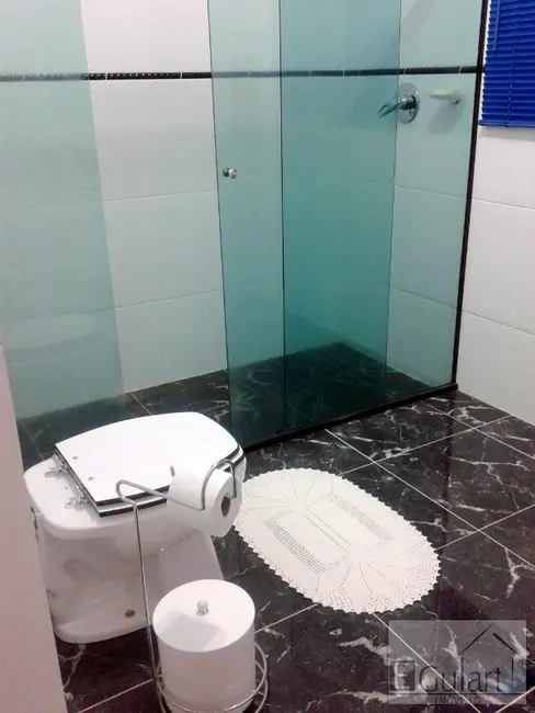Casa com 3 quartos à venda, 320m2 em Canoas - RS - imagem 8 Foto 8 de Casa com 3 quartos à venda, 320m2 em Canoas - RS