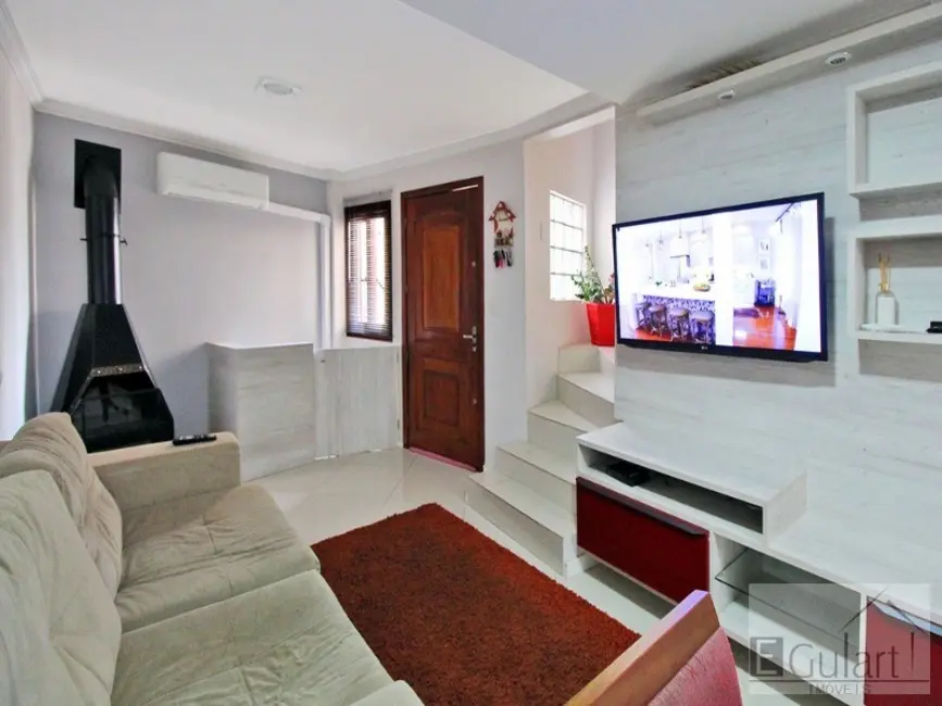 Sobrado com 3 quartos à venda, 90m2 em Nossa Senhora das Graças, Canoas - RS - imagem 3 Foto 3 de Sobrado com 3 quartos à venda, 90m2 em Nossa Senhora das Graças, Canoas - RS
