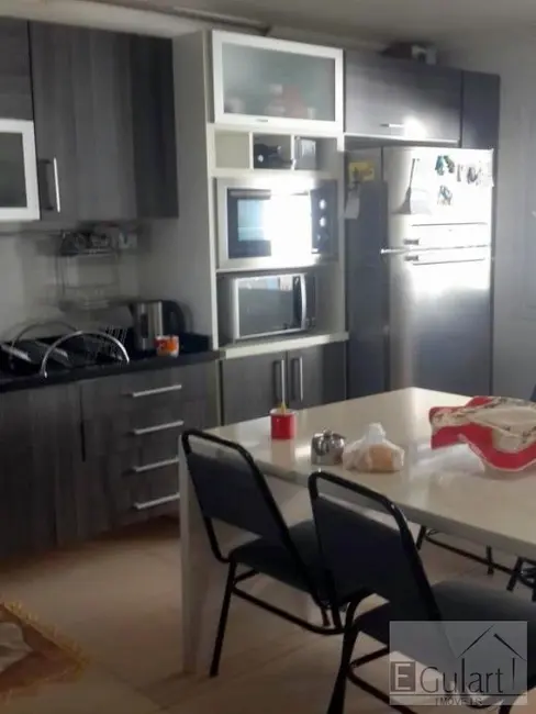 Casa com 3 quartos à venda, 250m2 em Centro, Canoas - RS - imagem 9 Foto 9 de Casa com 3 quartos à venda, 250m2 em Centro, Canoas - RS