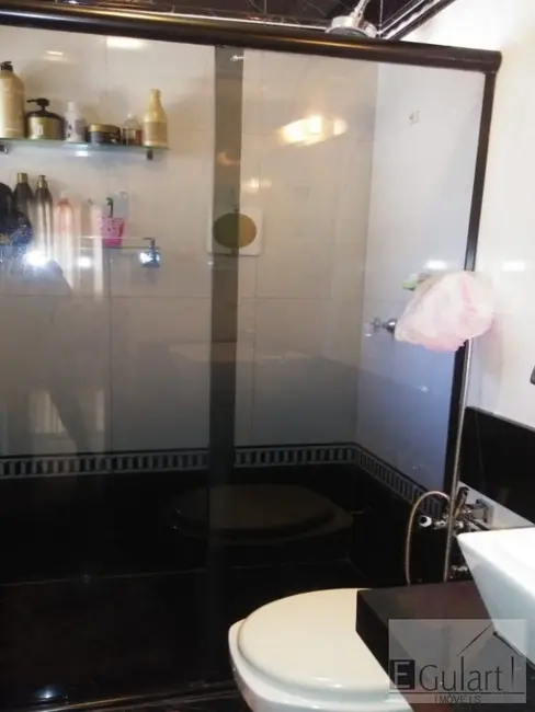 Casa com 3 quartos à venda, 250m2 em Centro, Canoas - RS - imagem 6 Foto 6 de Casa com 3 quartos à venda, 250m2 em Centro, Canoas - RS