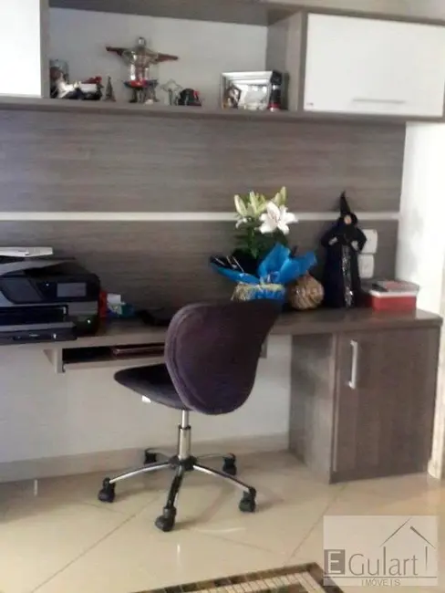 Casa com 3 quartos à venda, 250m2 em Centro, Canoas - RS - imagem 5 Foto 5 de Casa com 3 quartos à venda, 250m2 em Centro, Canoas - RS