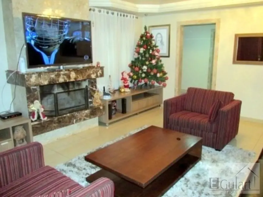Casa com 3 quartos à venda, 250m2 em Centro, Canoas - RS - imagem 3 Foto 3 de Casa com 3 quartos à venda, 250m2 em Centro, Canoas - RS