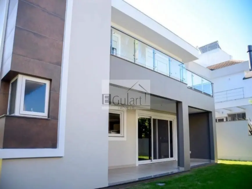Sobrado com 4 quartos à venda, 375m2 em Canoas - RS - imagem 9 Foto 9 de Sobrado com 4 quartos à venda, 375m2 em Canoas - RS