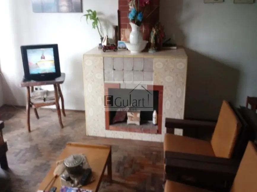 Sobrado com 4 quartos à venda, 250m2 em Centro, Canoas - RS - imagem 5 Foto 5 de Sobrado com 4 quartos à venda, 250m2 em Centro, Canoas - RS