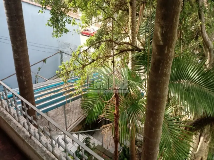 Sobrado com 4 quartos à venda, 250m2 em Centro, Canoas - RS - imagem 9 Foto 9 de Sobrado com 4 quartos à venda, 250m2 em Centro, Canoas - RS