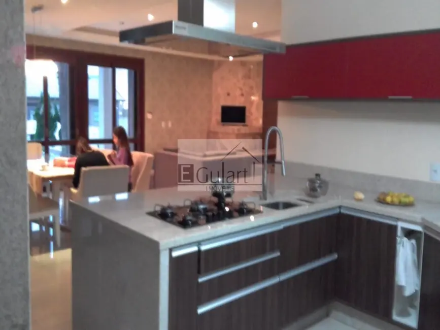 Sobrado com 4 quartos à venda, 280m2 em Tramandai - RS - imagem 4 Foto 4 de Sobrado com 4 quartos à venda, 280m2 em Tramandai - RS