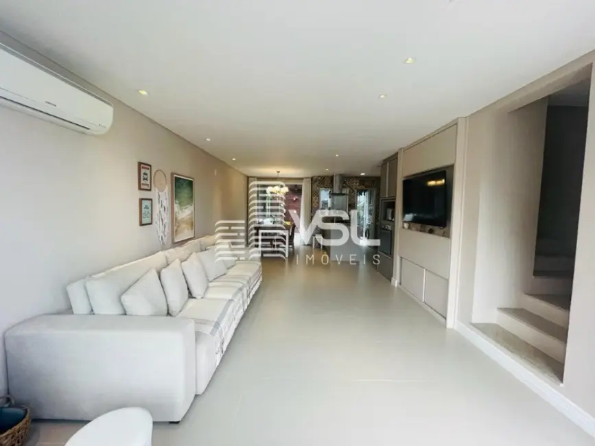 Foto 5 de Casa com 3 quartos à venda, 149m2 em Sambaqui, Florianopolis - SC