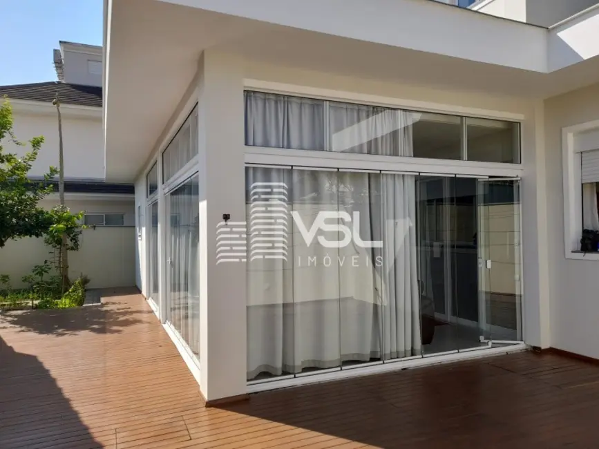 Casa com 4 quartos à venda, 350m2 em Córrego Grande, Florianopolis - SC - imagem 7 Foto 7 de Casa com 4 quartos à venda, 350m2 em Córrego Grande, Florianopolis - SC