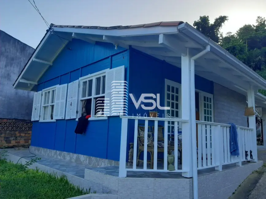 Foto 1 de Casa com 2 quartos à venda, 360m2 em Saco Grande, Florianopolis - SC