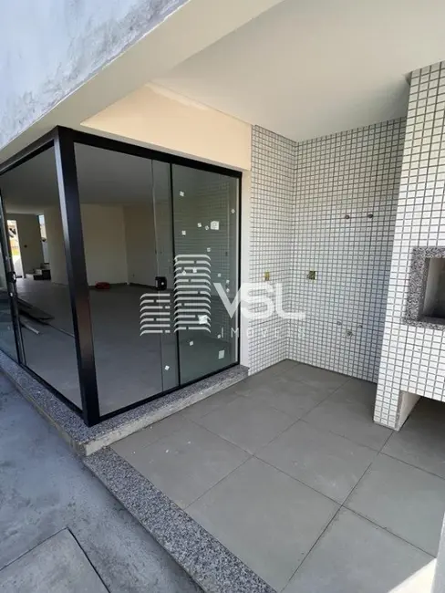 Casa com 3 quartos à venda, 170m2 em Carianos, Florianopolis - SC - imagem 9 Foto 9 de Casa com 3 quartos à venda, 170m2 em Carianos, Florianopolis - SC