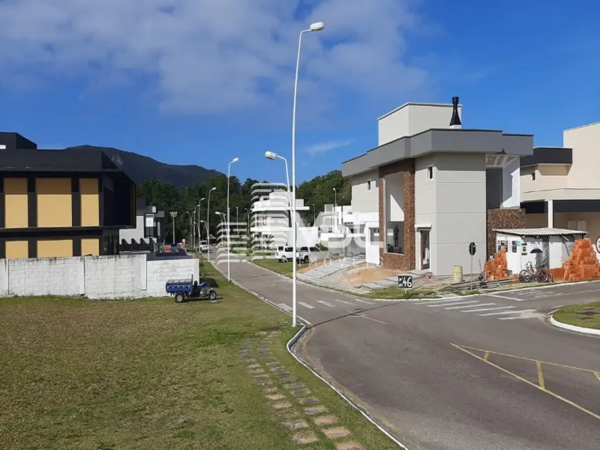 Foto 2 de Terreno / Lote à venda, 420m2 em São João do Rio Vermelho, Florianopolis - SC