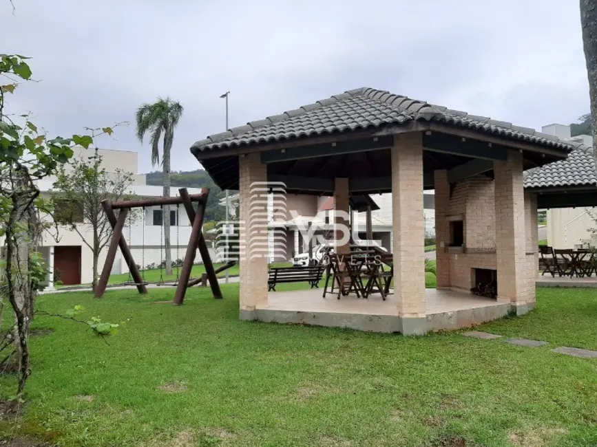 Foto 3 de Terreno / Lote à venda, 775m2 em Córrego Grande, Florianopolis - SC