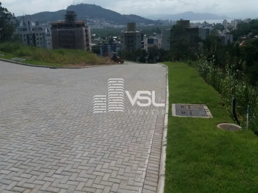 Foto 3 de Terreno / Lote à venda, 638m2 em Itacorubi, Florianopolis - SC