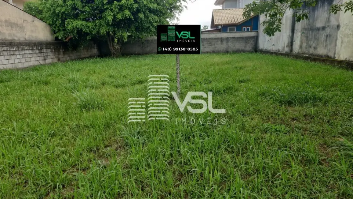 Foto 2 de Terreno / Lote à venda, 360m2 em Carianos, Florianopolis - SC