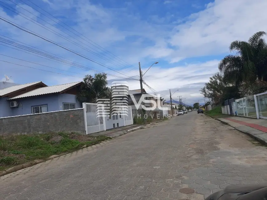Terreno / Lote à venda, 360m2 em Carianos, Florianopolis - SC - imagem 2 Foto 2 de Terreno / Lote à venda, 360m2 em Carianos, Florianopolis - SC