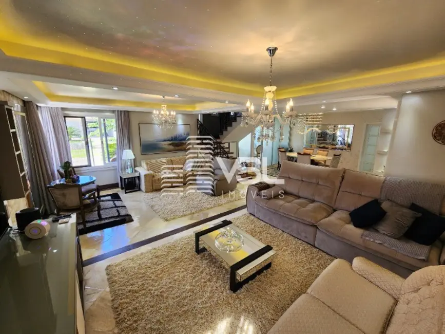 Casa com 5 quartos à venda, 326m2 em Córrego Grande, Florianopolis - SC - imagem 1 Foto 1 de Casa com 5 quartos à venda, 326m2 em Córrego Grande, Florianopolis - SC