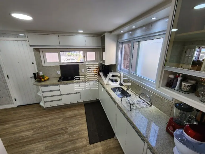 Casa com 5 quartos à venda, 326m2 em Córrego Grande, Florianopolis - SC - imagem 8 Foto 8 de Casa com 5 quartos à venda, 326m2 em Córrego Grande, Florianopolis - SC
