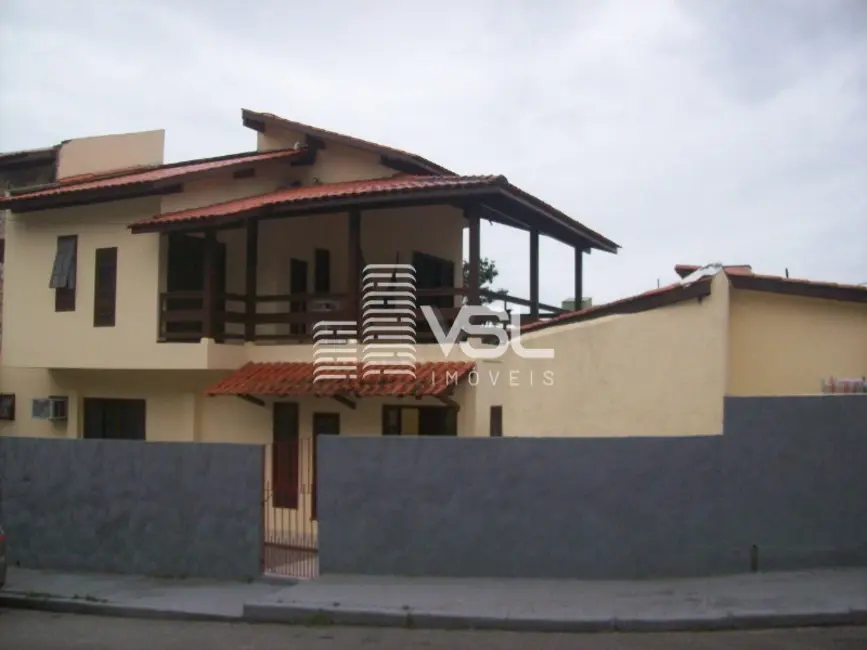 Foto 2 de Casa com 3 quartos à venda, 160m2 em Monte Verde, Florianopolis - SC
