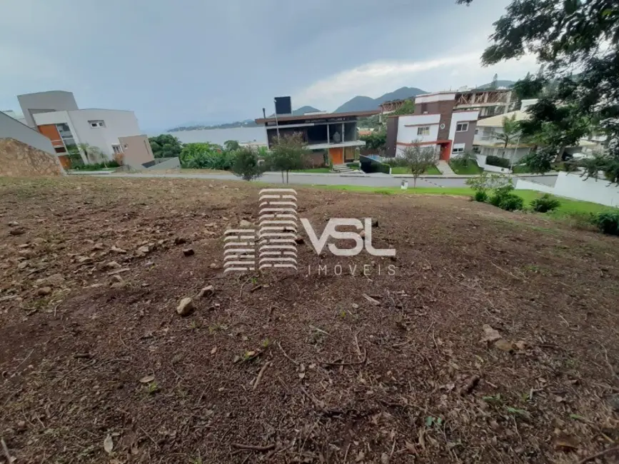 Foto 1 de Terreno / Lote à venda, 370m2 em João Paulo, Florianopolis - SC