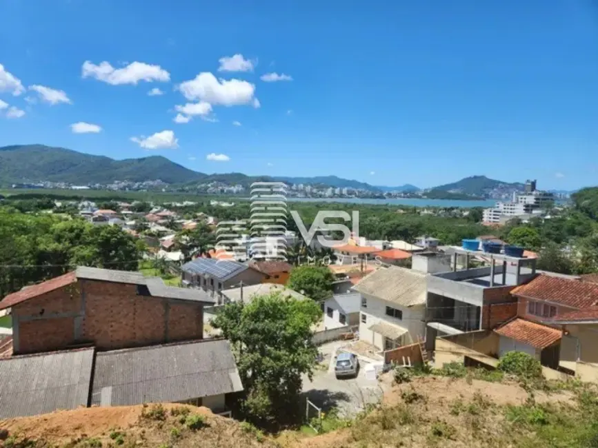 Terreno / Lote à venda, 750m2 em Cacupé, Florianopolis - SC - imagem 4 Foto 4 de Terreno / Lote à venda, 750m2 em Cacupé, Florianopolis - SC