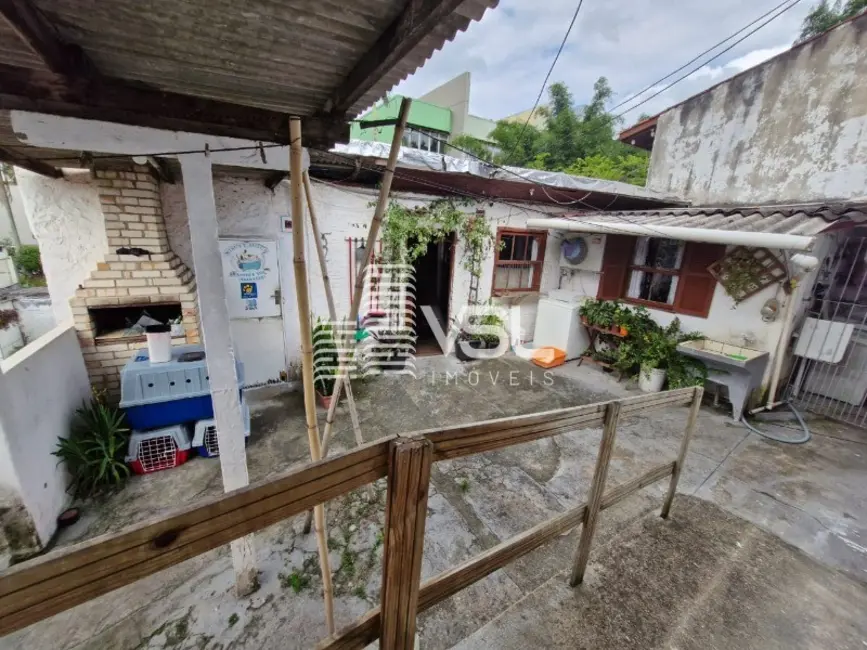 Casa com 3 quartos à venda, 390m2 em Pantanal, Florianopolis - SC - imagem 4 Foto 4 de Casa com 3 quartos à venda, 390m2 em Pantanal, Florianopolis - SC