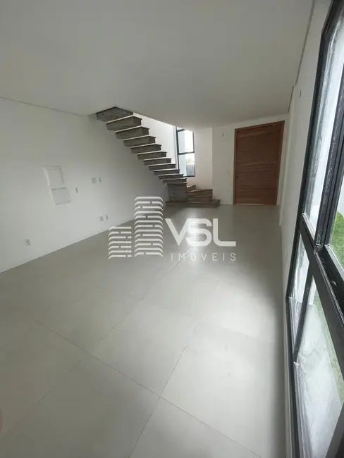 Foto 8 de Casa com 3 quartos à venda, 130m2 em Carianos, Florianopolis - SC