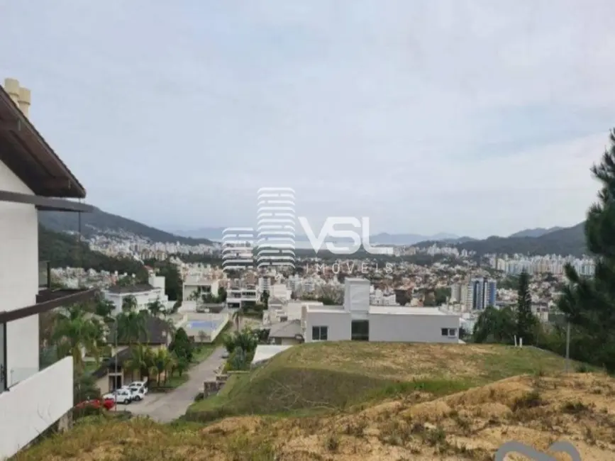Foto 3 de Terreno / Lote à venda, 690m2 em Córrego Grande, Florianopolis - SC